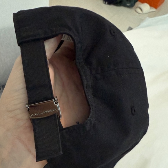 Dolce & Gabbana Classic Black Cap - Picture 4 of 4